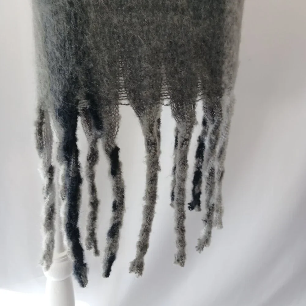 Steve Madden Brushed Plaid, Blanket Wrap Scarf, Black/Gray, Fringe, One Size
